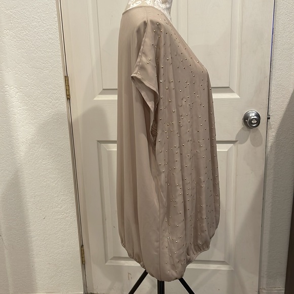 Lane Bryant Top Tan Gold Studs Shimmer Blouse Size 22-24 in great condition. - Picture 5 of 7